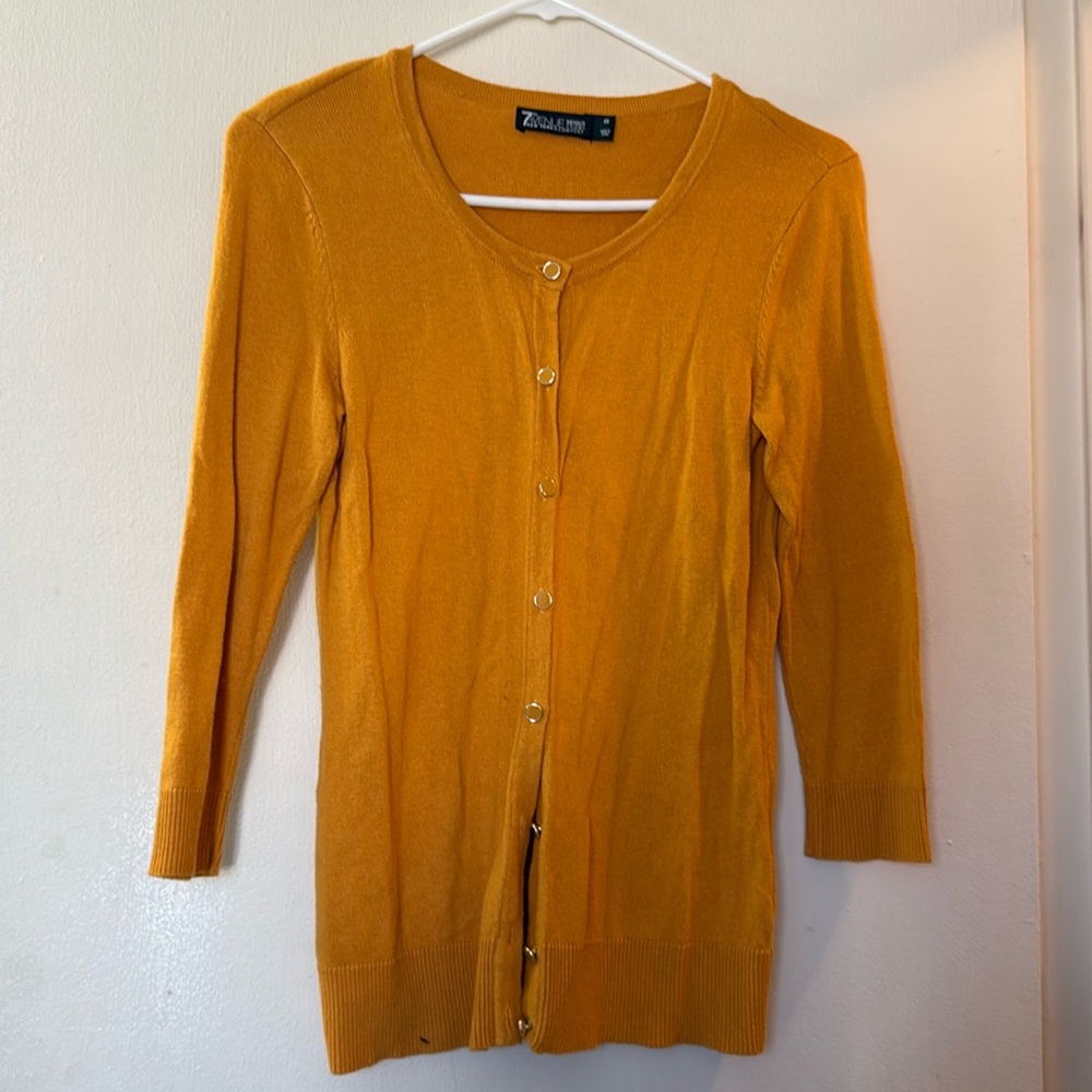 Button down thin sweater